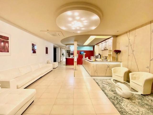 Hotel Cosmopol Cesenatico Extérieur photo